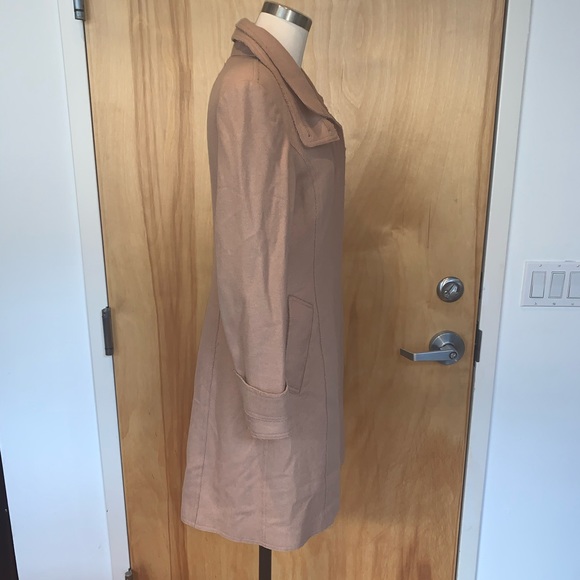 Deconstructed wool trench coat - Picture 2 of 9